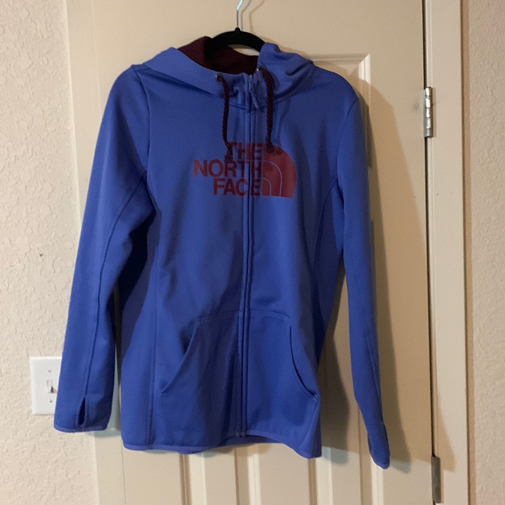 Ladies North Face Jacket size large barely worn.